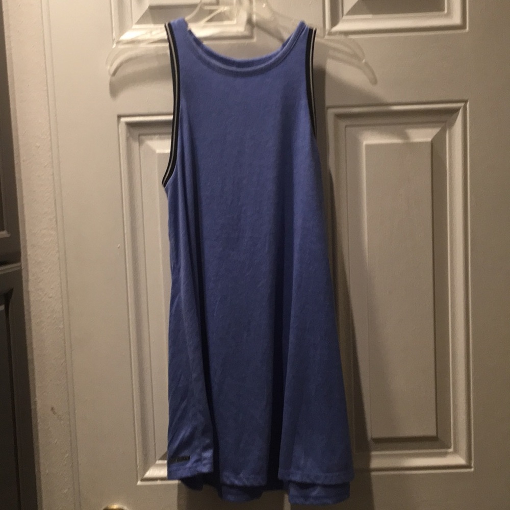 Cute little summer dress by Hurley.